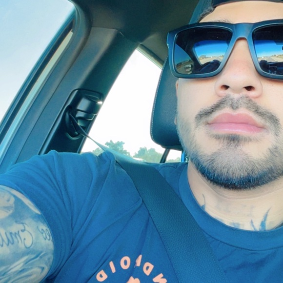 Meet your Posher, Johnathan - Picture 1 of 1